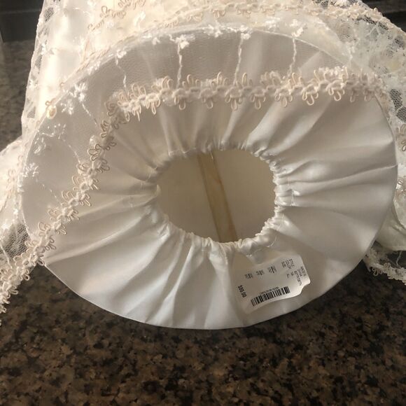 18" Angel Tree Topper. Lace And Bead Embroidery,Tags Still On Bottom - Picture 3 of 6